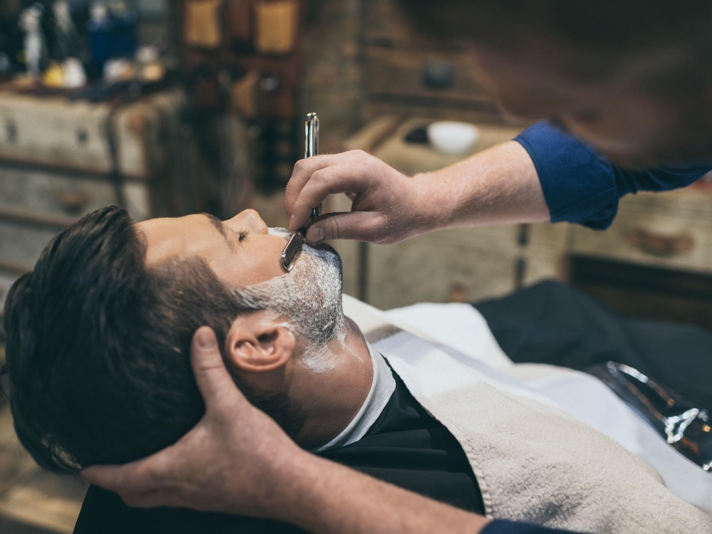 Vrijeme brijačnica je prošlo, a muškarci žele pouzdan proizvod koji mogu koristiti kod kuće