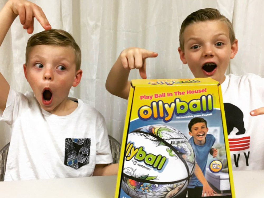 Za više ideja o igrama i korištenju, potraži OLLY BALL® na TIK TOKu, Instagramu, Facebooku ili YouTubeu!