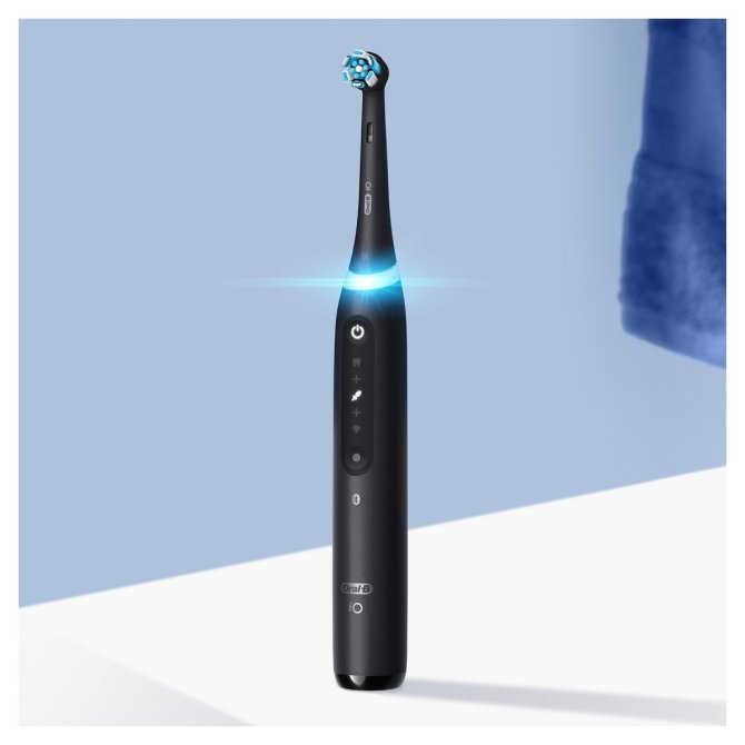 Proizvod Oral-B električna zubna četkica iO5 - matt crna brenda Oral-B